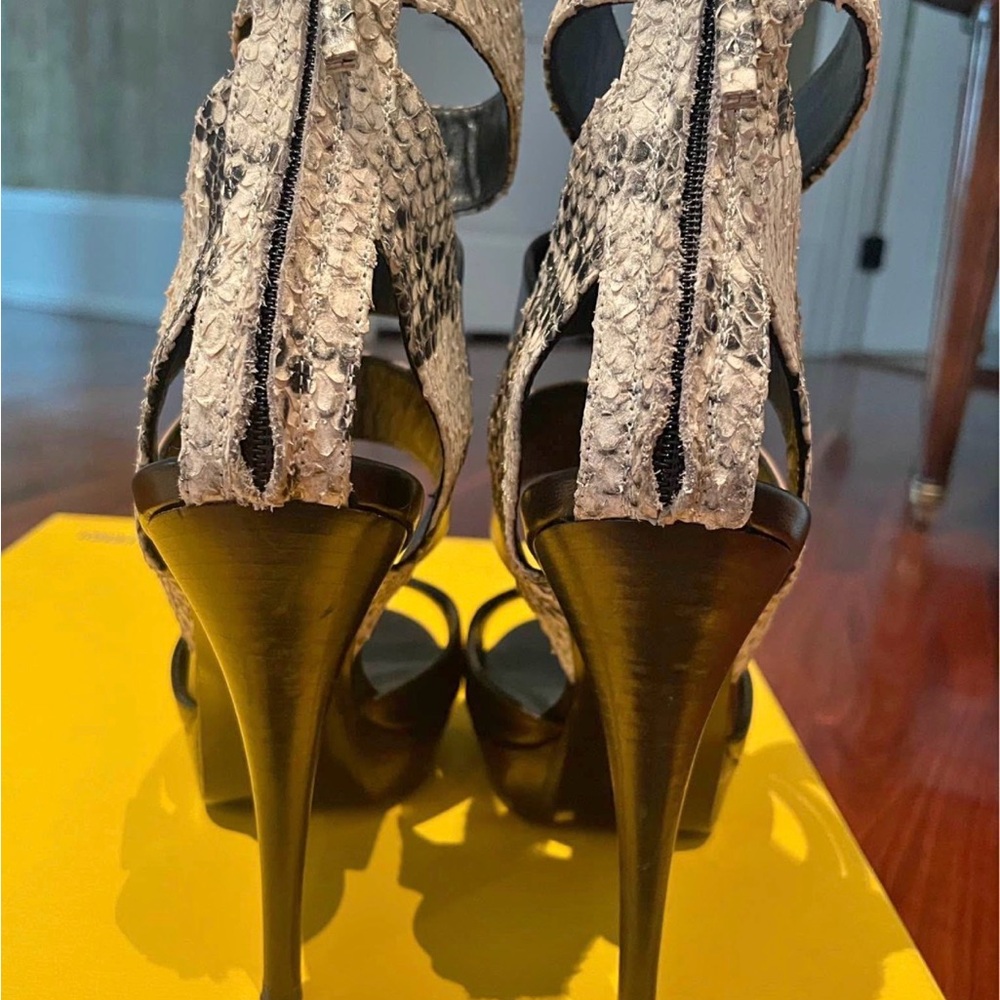 Fendi 🤎Python Sandals 🤎Black and Beige Strappy … - image 2